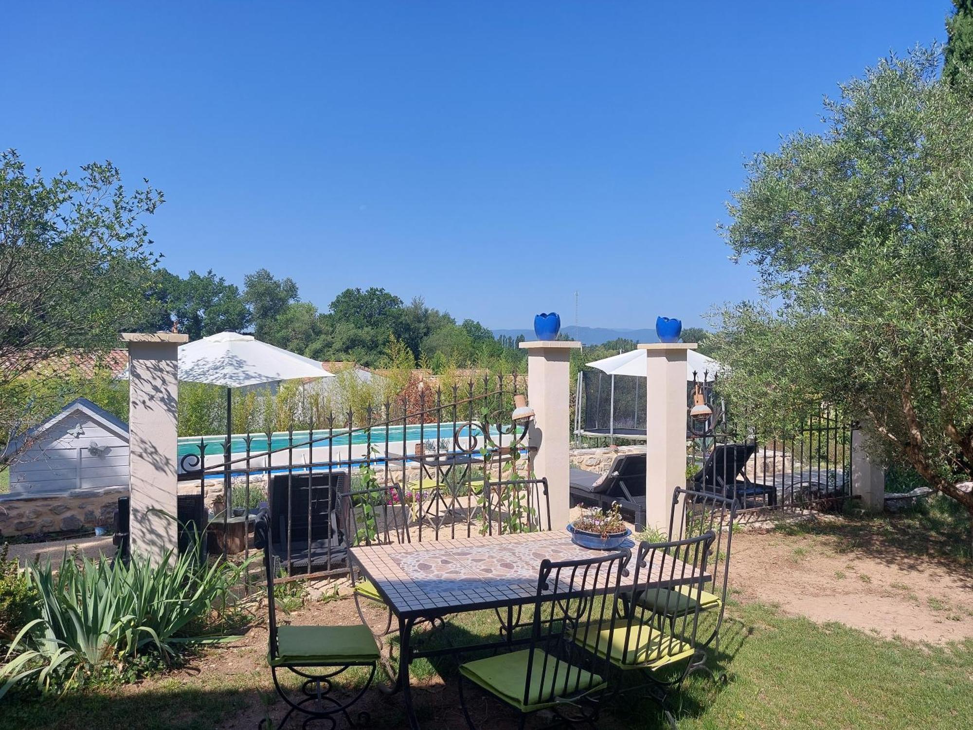 La Flor Azul Bed & Breakfast Grospierres Exterior foto