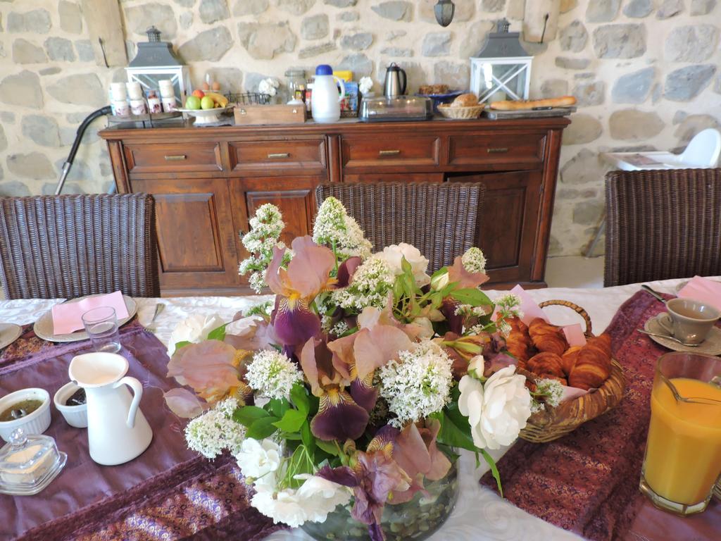 La Flor Azul Bed & Breakfast Grospierres Exterior foto