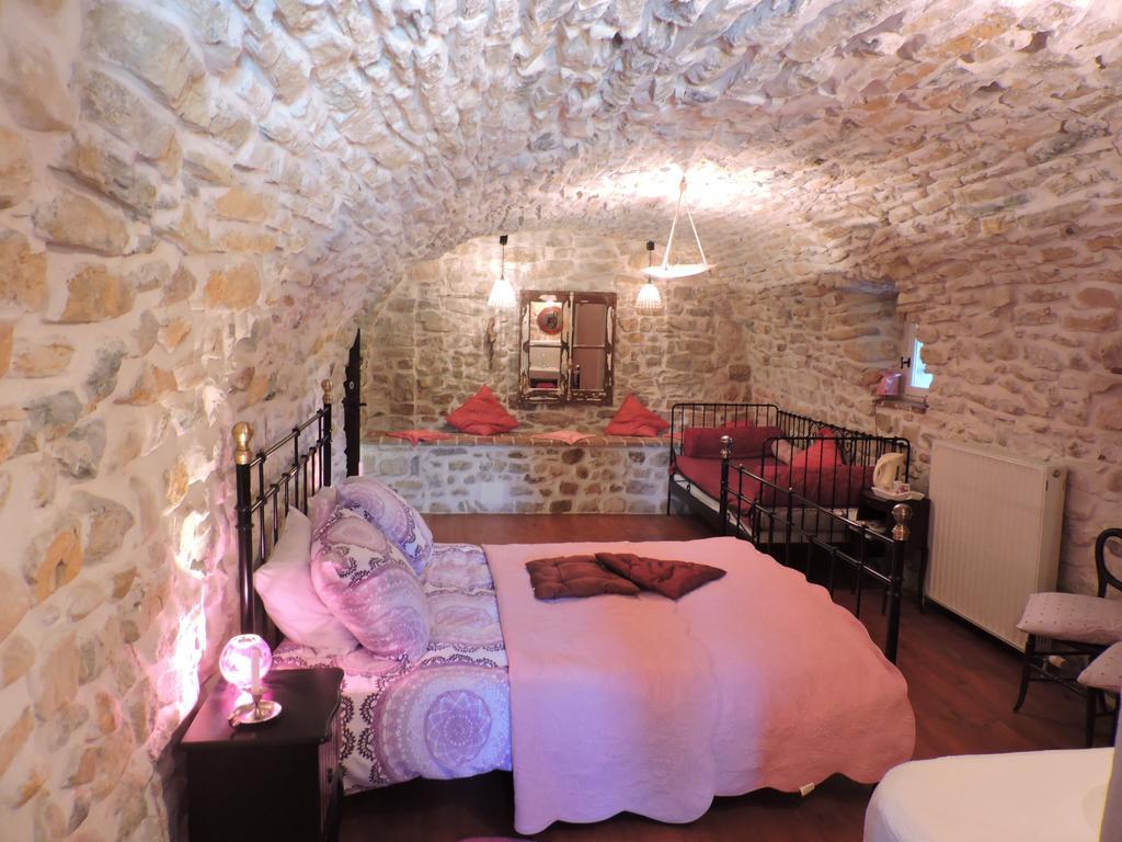 La Flor Azul Bed & Breakfast Grospierres Exterior foto